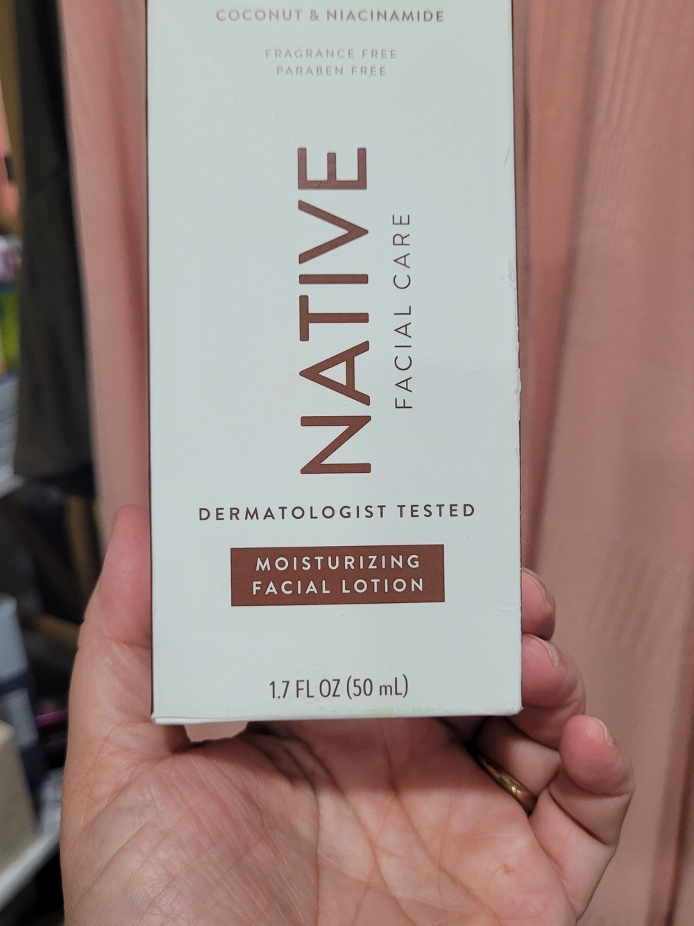 Native Moisturizing Facial Lotion - White & Brown